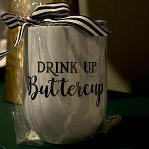 Steel Wine Tumbler with clear lid and silicone straw…perfect for summer drinks